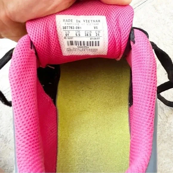 Nike Air Max 90 Flint Grey Flamingo GS Sneakers Shoes Youth 6/ Women’s 8 - Picture 5 of 11